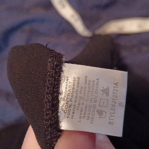 🍭🌺Black Sleeveless Button-Up Top - Picture 8 of 9